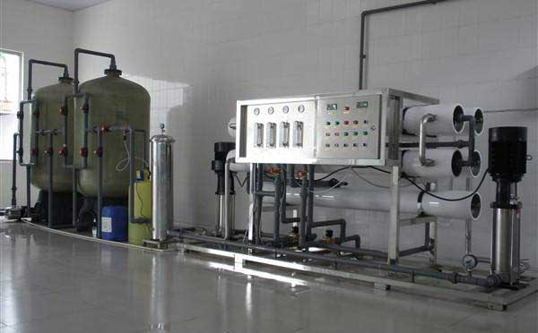 10T/時反滲透純凈水設備 10T/時反滲透純凈水設備